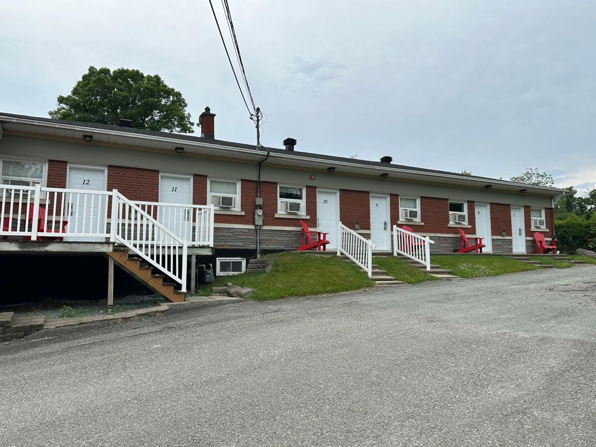 Motel Le Refuge Sherbrooke Esterno foto