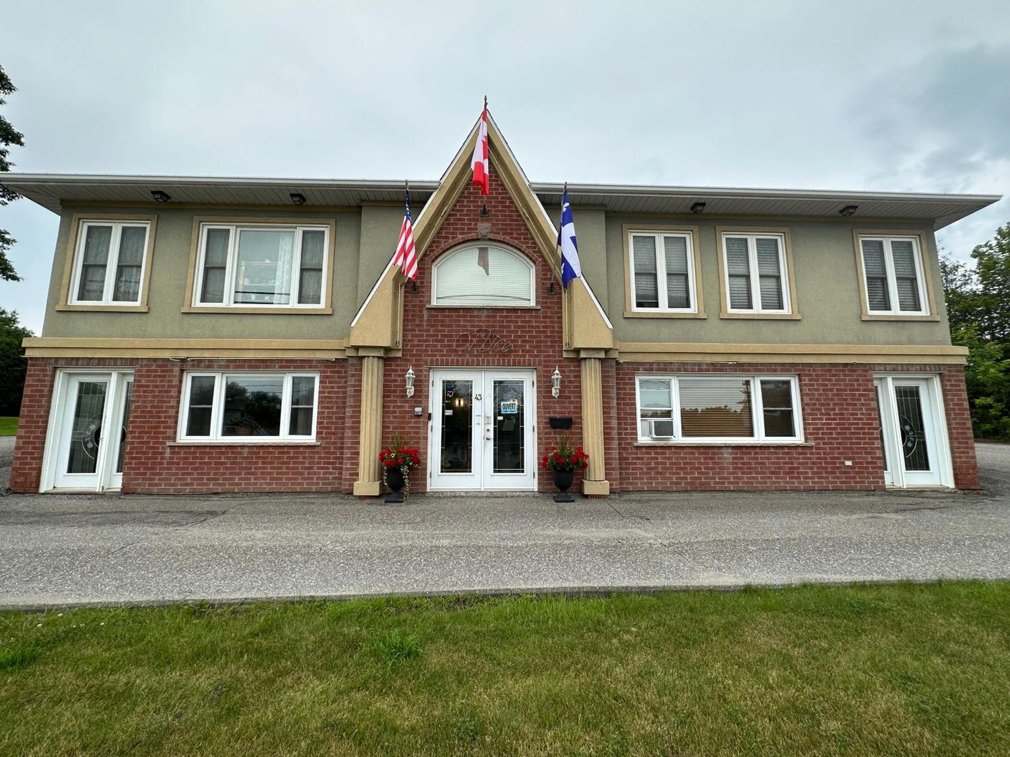 Motel Le Refuge Sherbrooke Esterno foto