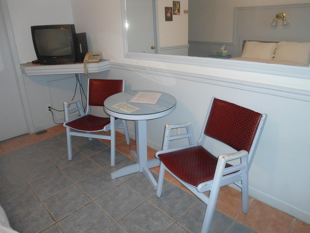 Motel Le Refuge Sherbrooke Esterno foto