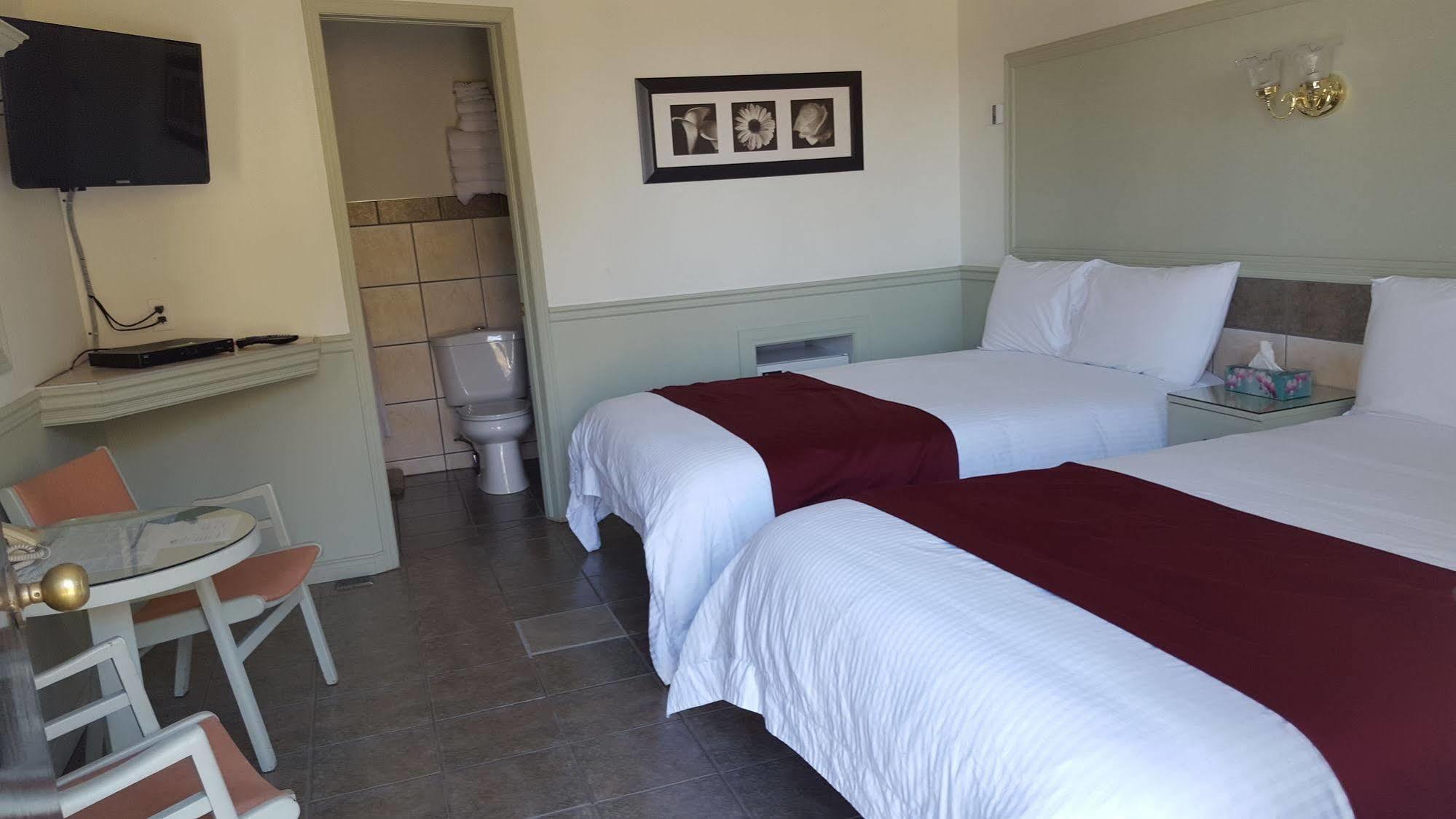 Motel Le Refuge Sherbrooke Esterno foto